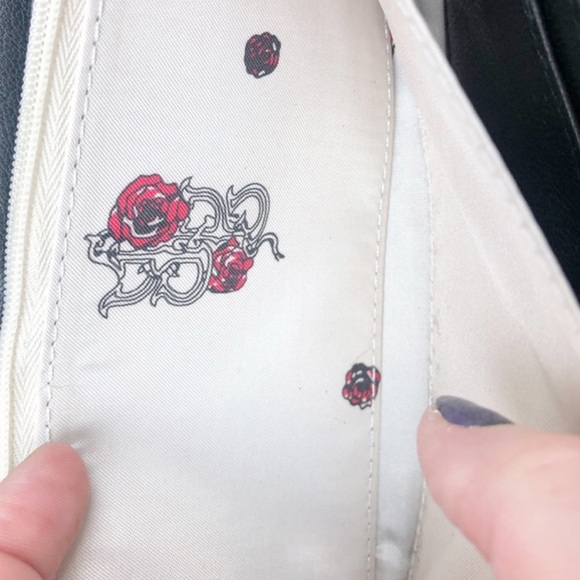 Rough Roses Women’s Black Faux Leather Zip Clutch Wallet Purse Accessory - Picture 6 of 9